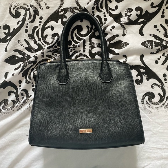 Black Aldo purse with adjustable strap - Picture 2 of 2